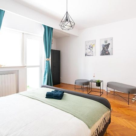 Amazing New Flat City Center Bucarest Extérieur photo